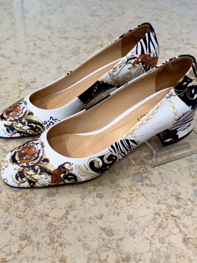 Women's 100% Leather Pumps 9-9.5 Us, The Perugia By Vinci Tigers & Zebra